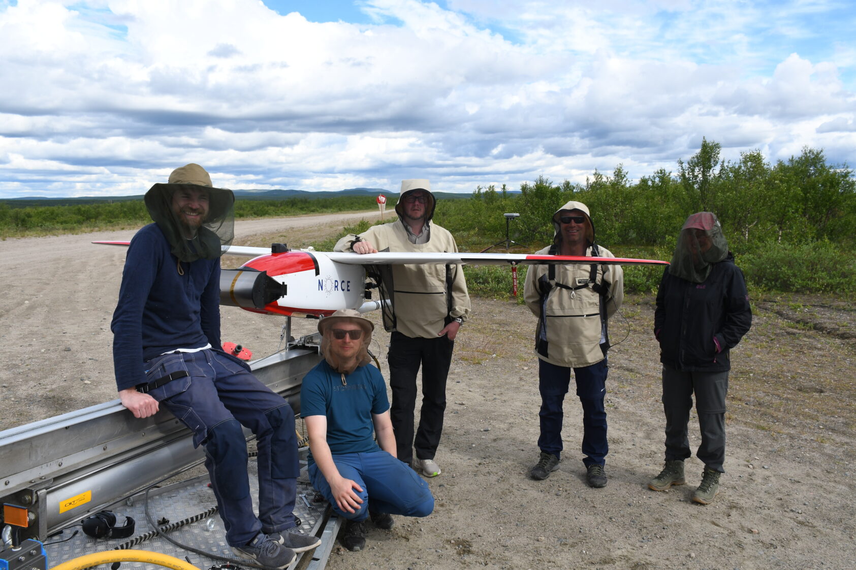 Rune Storvold, NORCE, Forskerne oppsøker myggen i Finnmark får å teste ut overflatebehandling av vinger og propeller., Overflatebehandling vinger 5888, , 