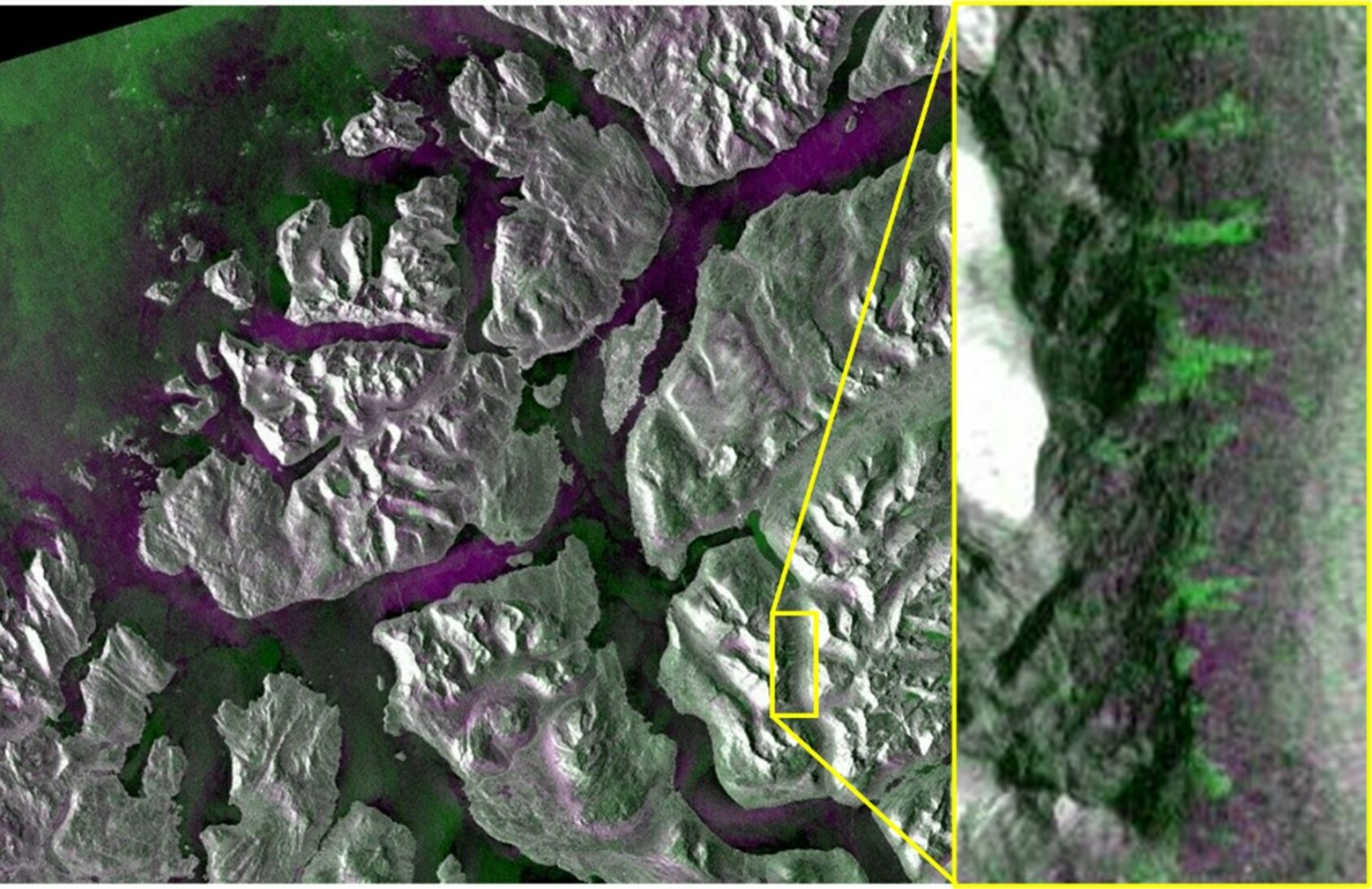 , Satellittbilde fra Tromsø 14 januar 2024 med utsnitt fra Lavangsdalen der flere skred er synlige som grønne områder., Picture1, , Satellittbilde fra Tromsø 14 januar 2024 med utsnitt fra Lavangsdalen der flere skred er synlige som grønne områder.