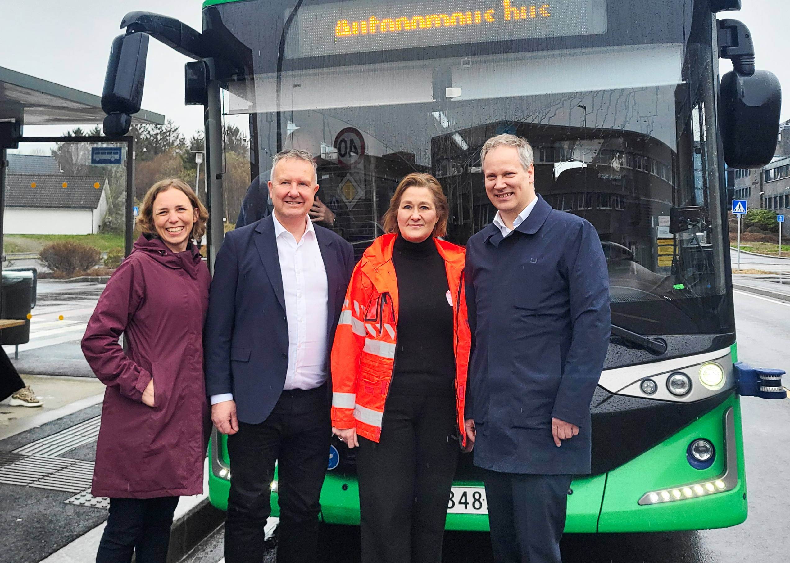 Buss selv norce minister bredde