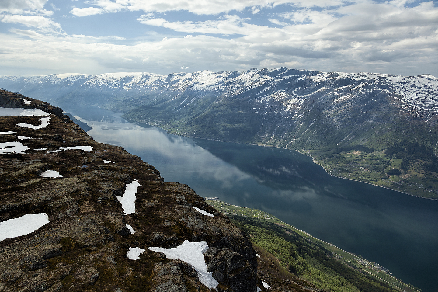 Utsikt fra H M Dronning sin panoramatur i Ullensvang hf4284 Foto Niels Johansen