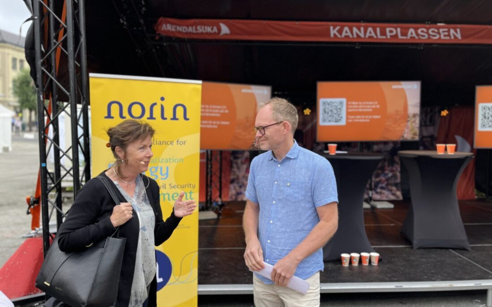 Rune Rolvsjord, NORCE, Department Head of Energy, Deputy Executive Vice President of Energy and Technology, Aina Berg, photographed during Arendalsuka last year. Here in conversation with Oddmund Hoel, who became the Minister of Education and Higher Education in January this year after Sandra Borch had to resign due to the master's thesis scandal., 7, , 