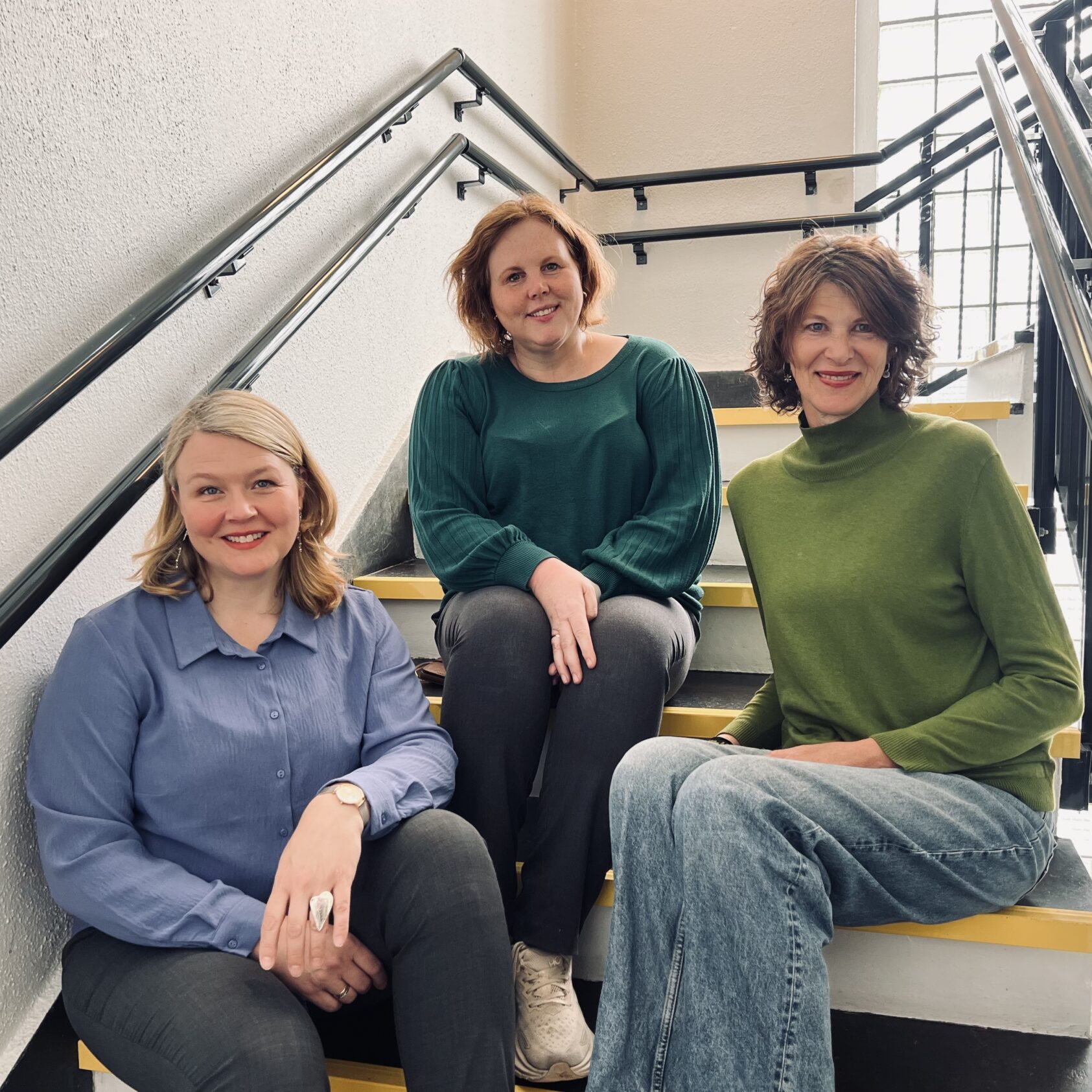 , Trygge ledere er et samarbeid mellom RKBU Vest, RVTS Vest og Mobbeombodet i Vestland. Fra venstre: Hilde B. Hugaas, Hildegunn Hodneland og Beate Gauden., IMG 5397, , 