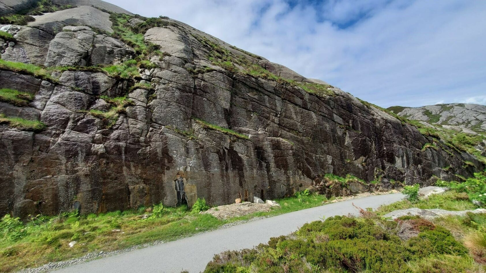 Eivind Bastesen, NORCE, Cracks, Sprekker i berg, ,