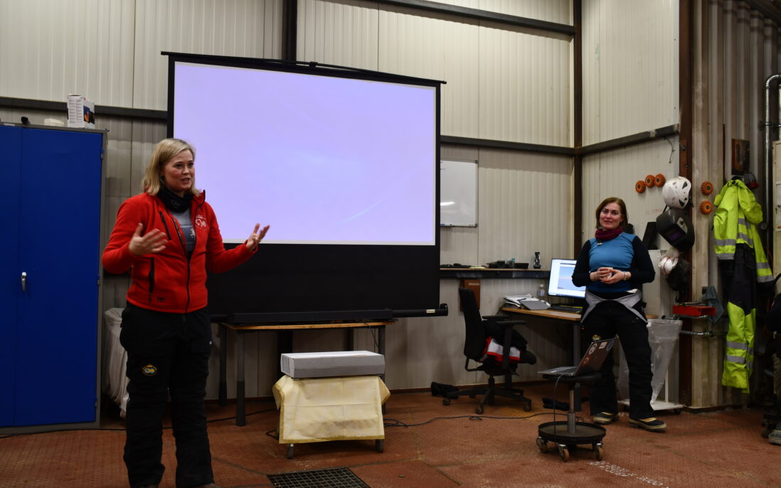 Oppstartsmøte Troll med innledning av statssekretær Kjersti Bjørnstad (Ap).