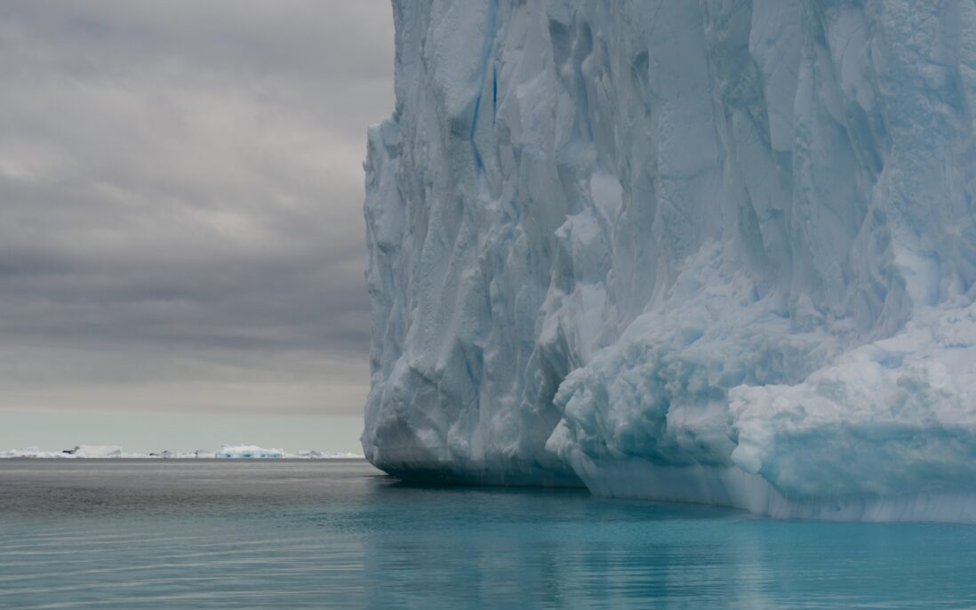 We use radar and laser altimetry data (e.g. CryoSat-2, ICESat-2) for monitoring the snow and ice cover.