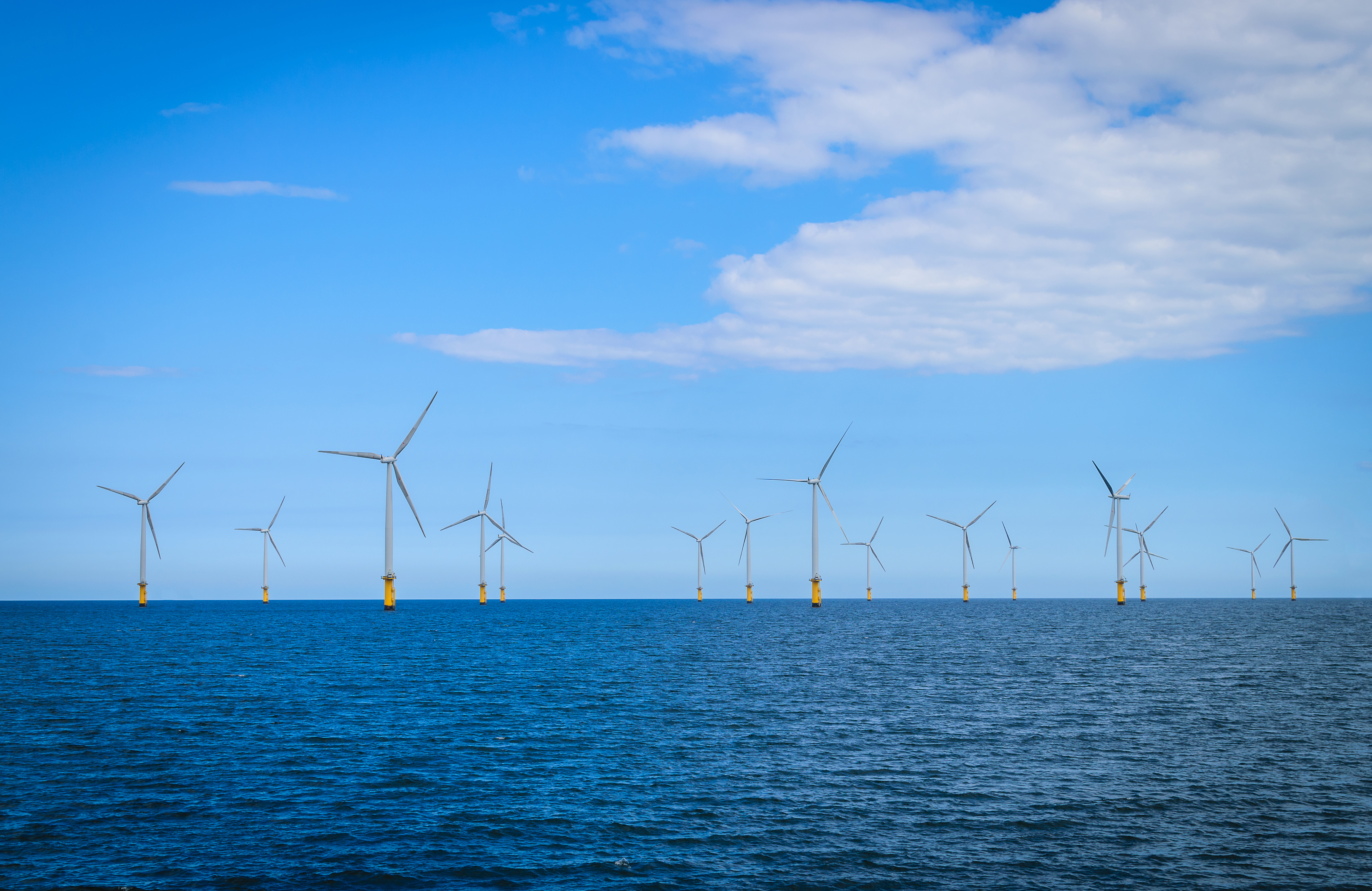 colourbox.com, , COLOURBOX19916324, <p>colourbox.com</p>, Ocean and blue sky with an offshore wind installation