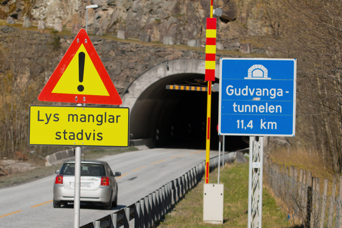 Tunnel-gudvanga