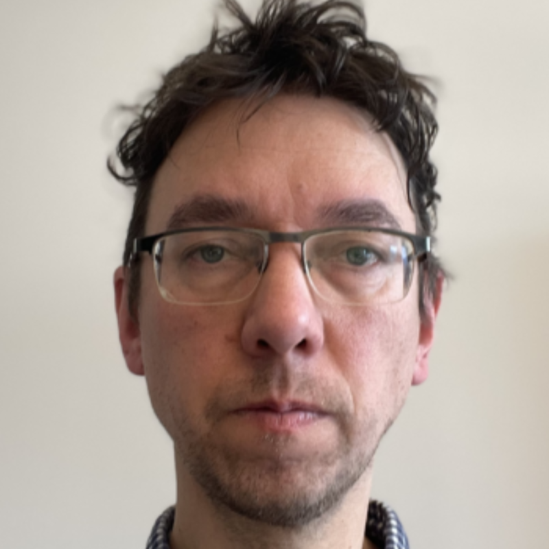 Tom Rune Lauknes